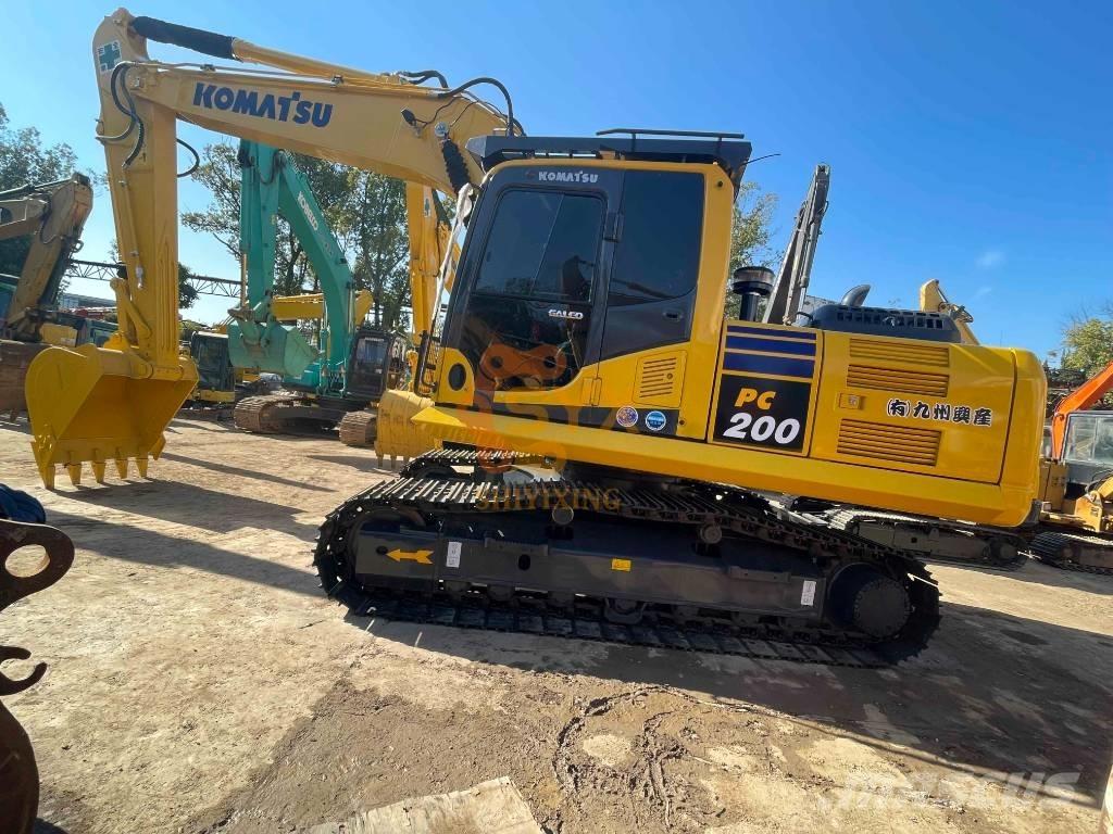 Komatsu PC 200-8 Pásová rýpadla