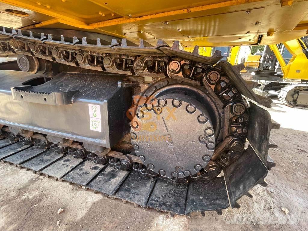Komatsu PC 200-8 Pásová rýpadla