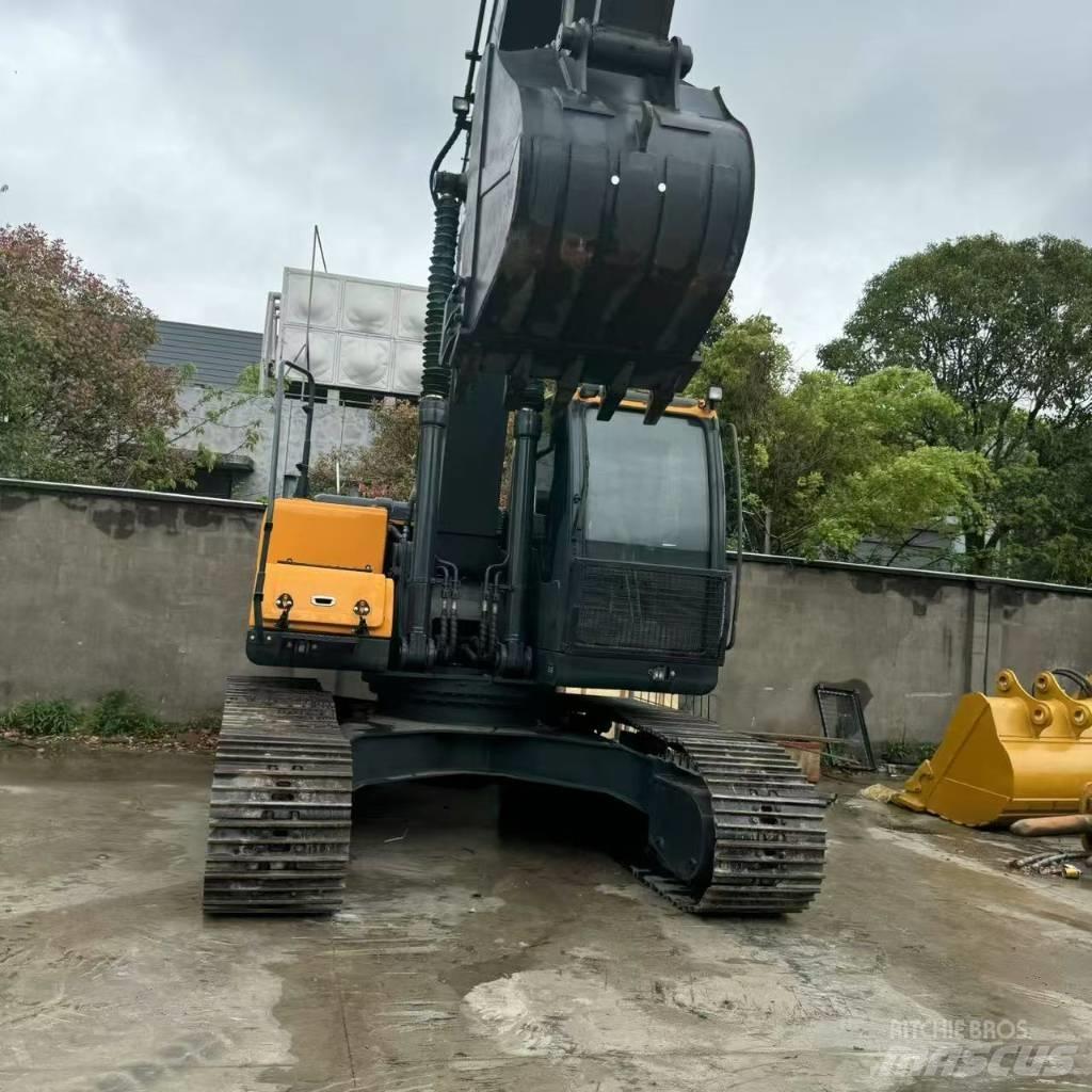 Hyundai R220LC-9S Pásová rýpadla