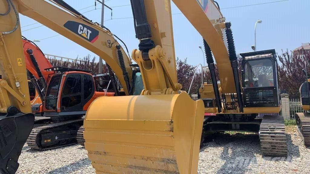 CAT 329 D L Pásová rýpadla