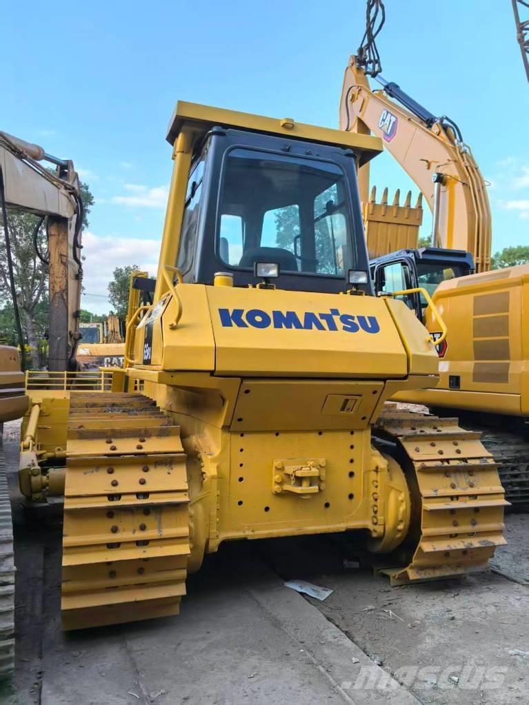 Komatsu D 65 PX-12 Pásové dozery