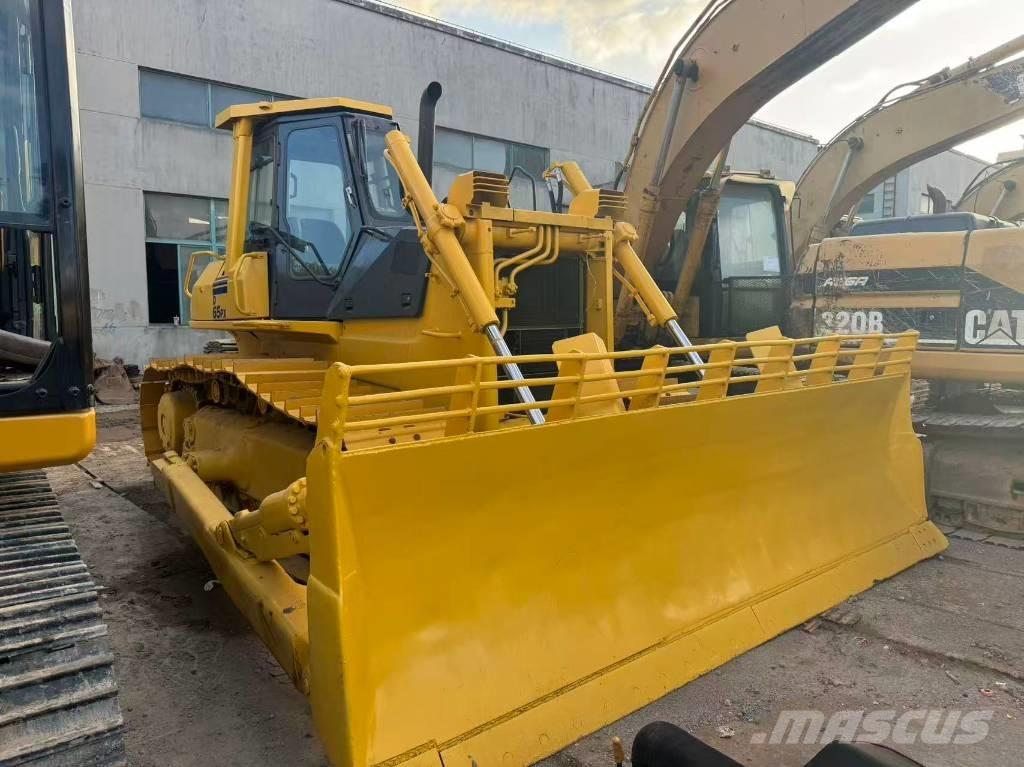 Komatsu D 65 PX-12 Pásové dozery