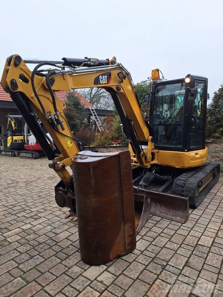 CAT 305 E2 + Powertilt Mini rýpadla < 7t