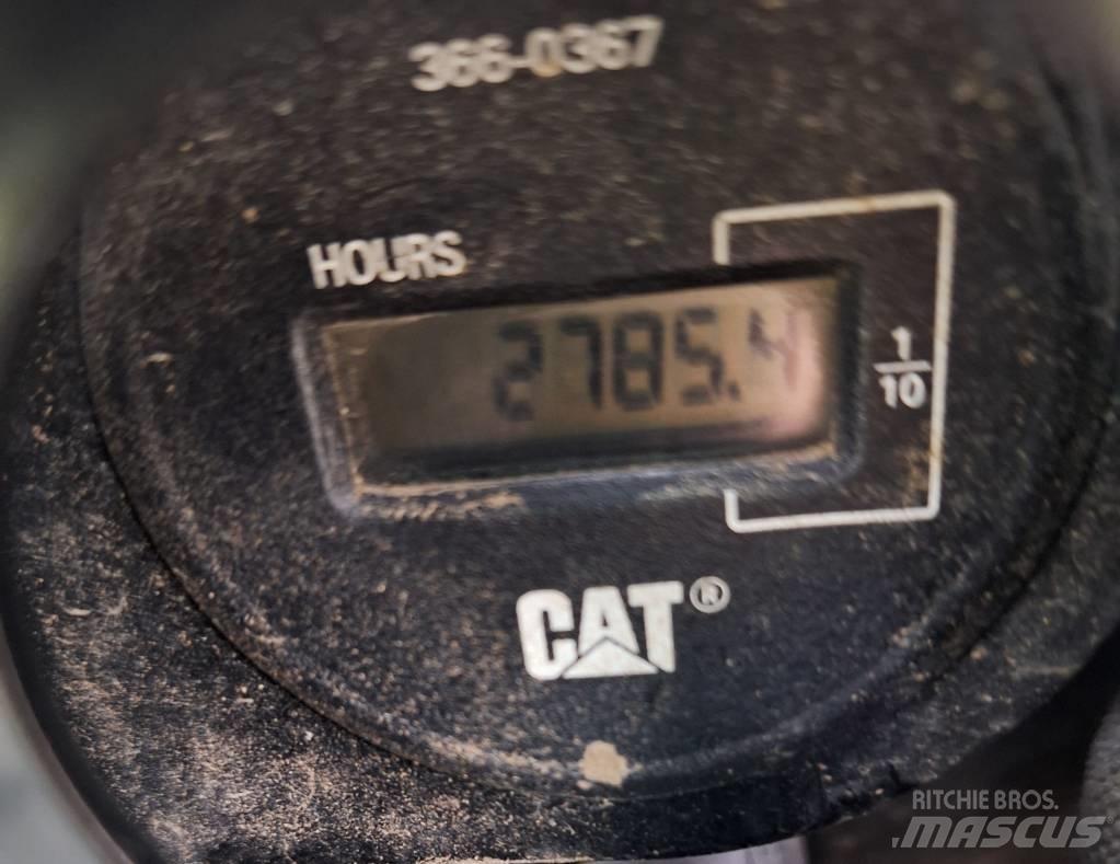 CAT 305 E2 + Powertilt Mini rýpadla < 7t