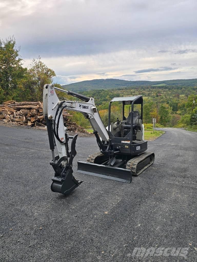 Bobcat E 35 Mini rýpadla < 7t