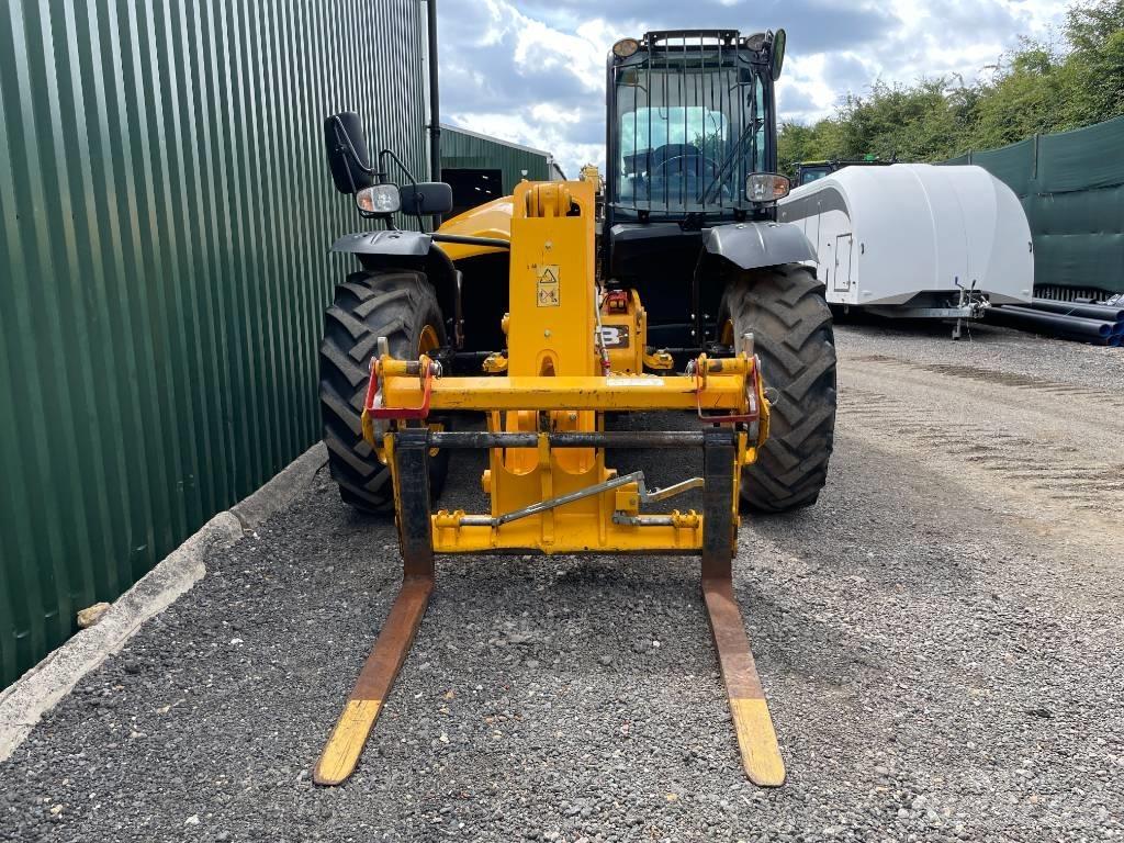 JCB 541-70 Teleskopické manipulátory