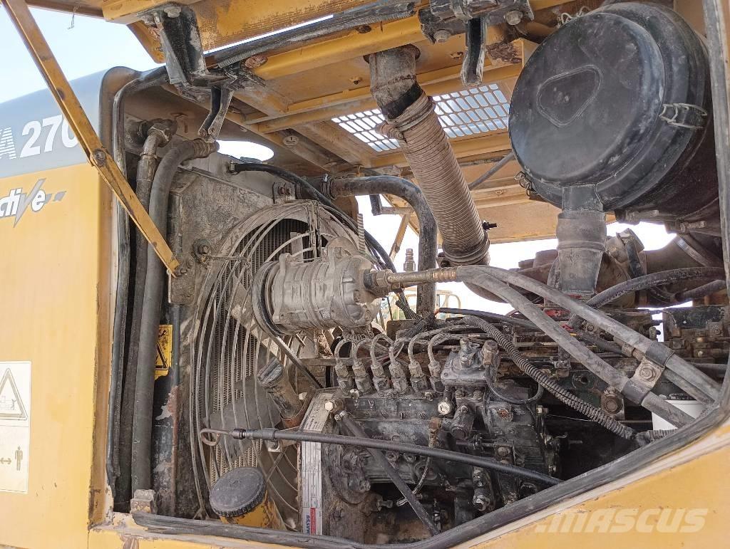 Komatsu WA 270 Kolové nakladače