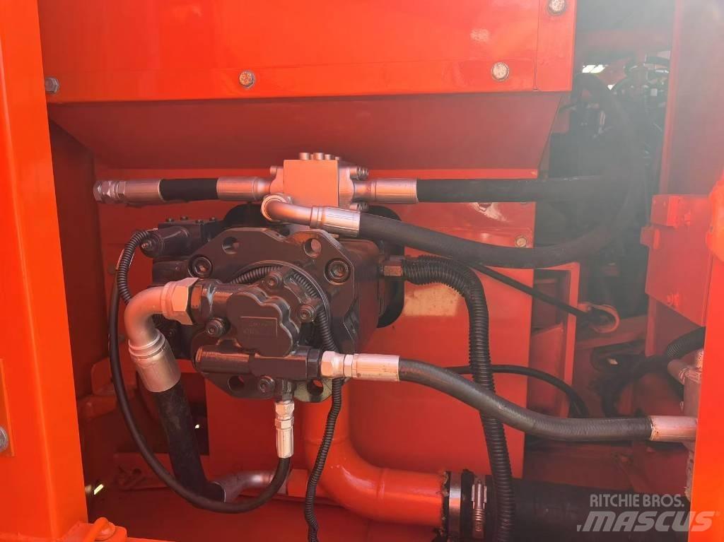 Doosan 150lc Pásová rýpadla