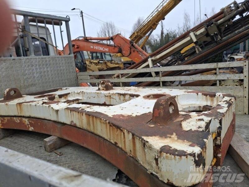 Krupp KMK 3040 Univerzální terénní jeřáby