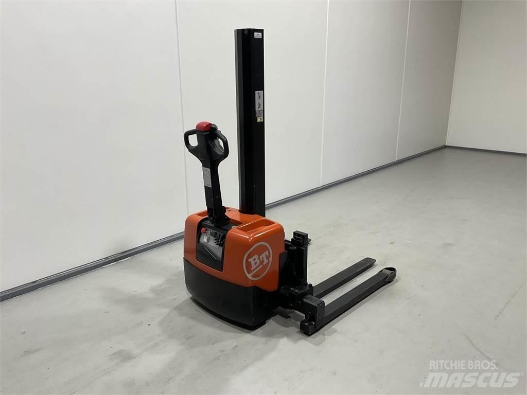 Toyota HWE100 Samohybné vozíky