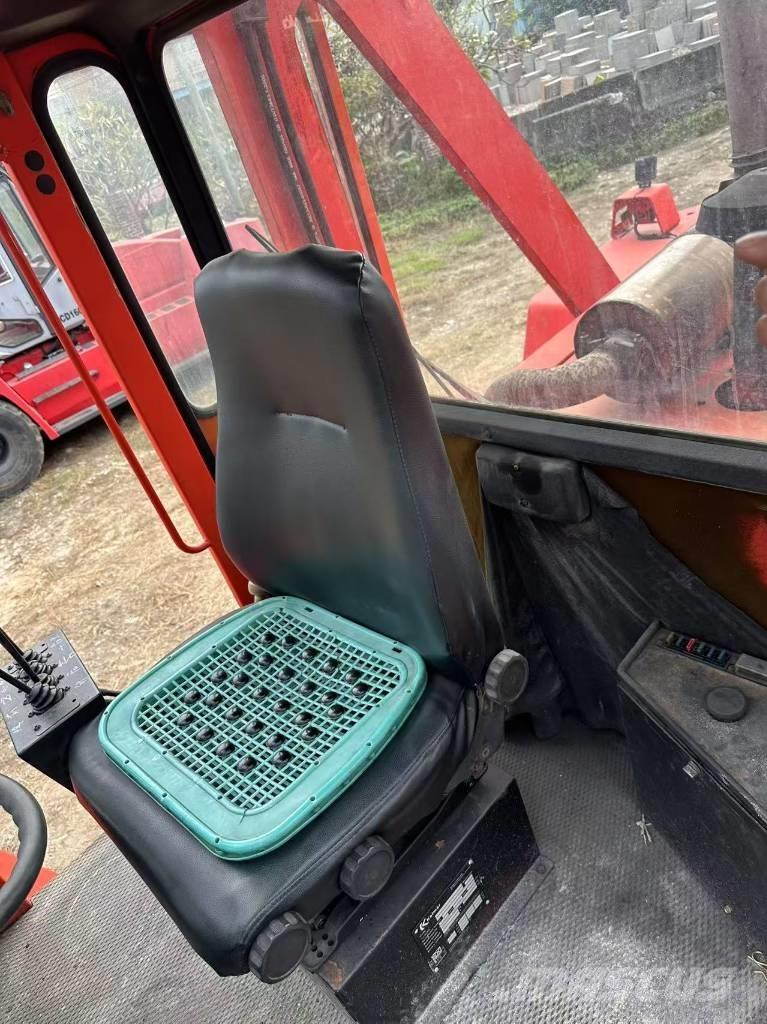 Kalmar DC30-1200 Dieselové vozíky