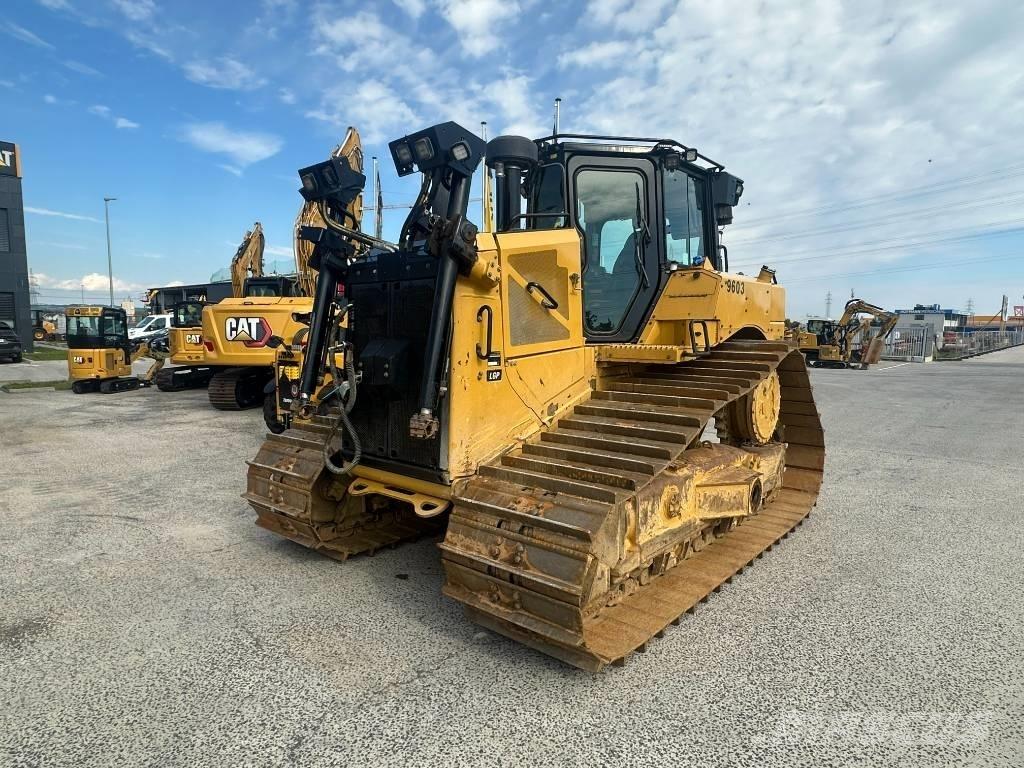 CAT D 6 XE Pásové dozery