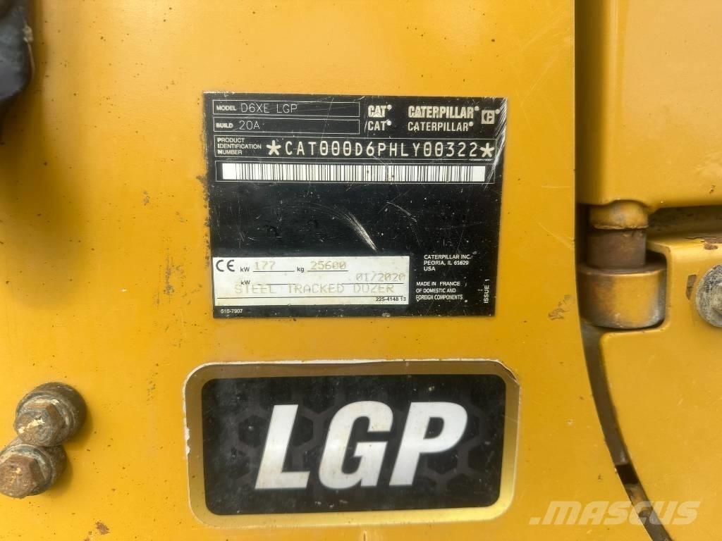CAT D 6 XE Pásové dozery