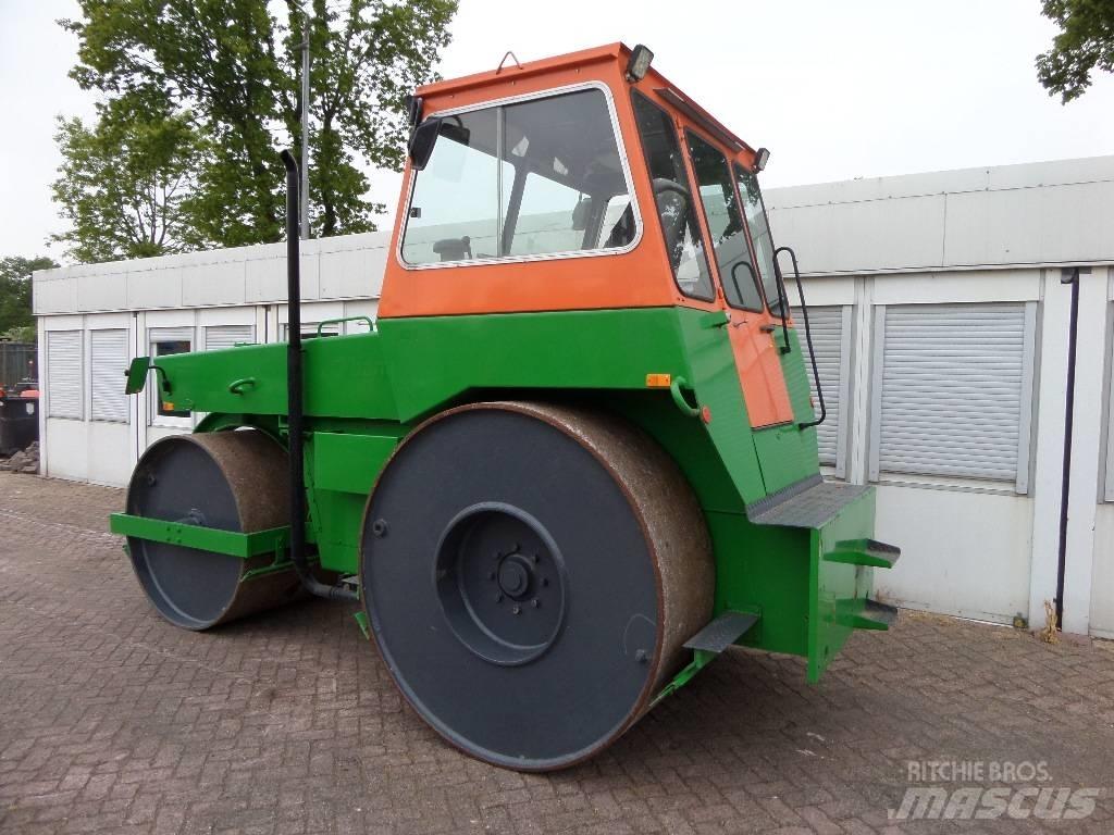 Hamm HW 90-10 Tandemové válce