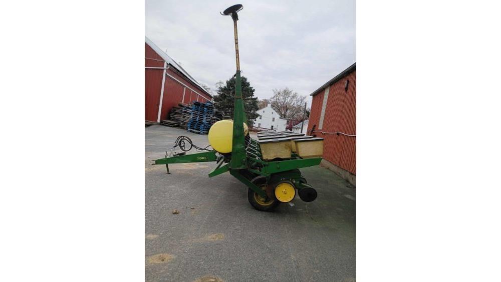 John Deere 7000 Sázecí stroje