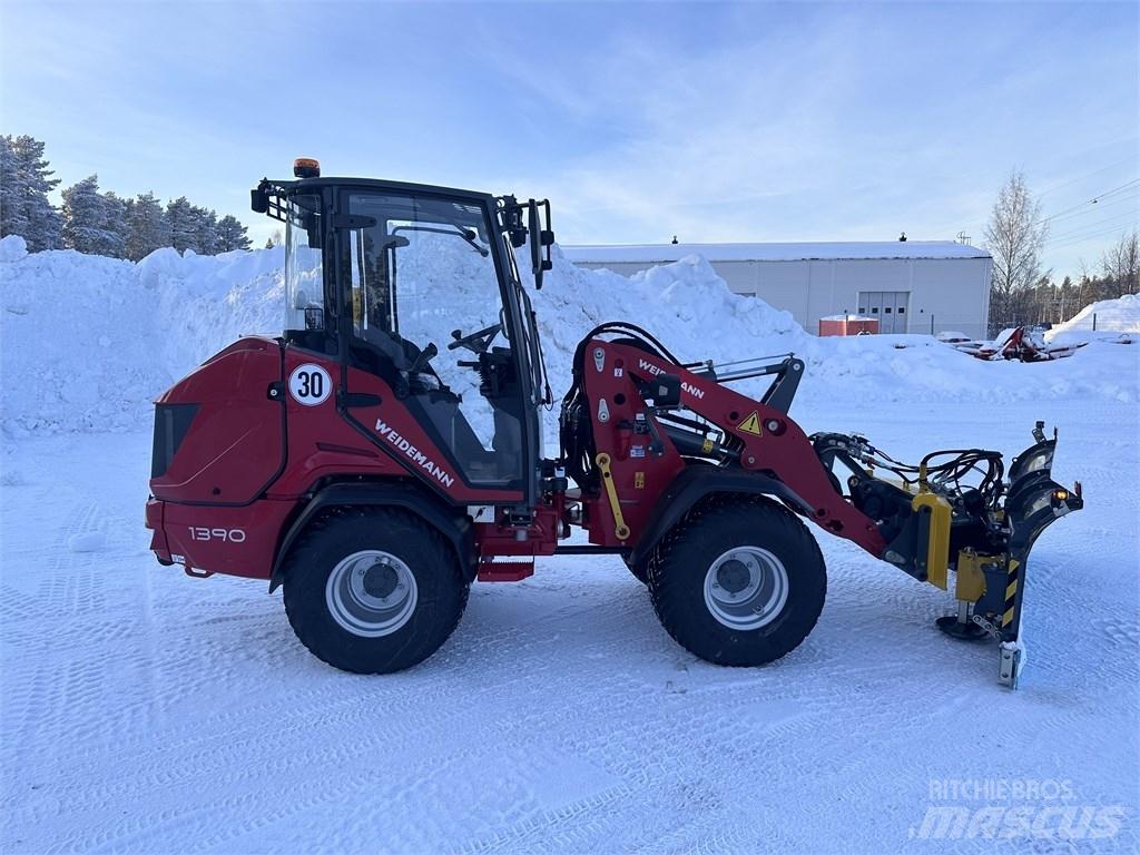 Weidemann 1390 Smykem řízené nakladače