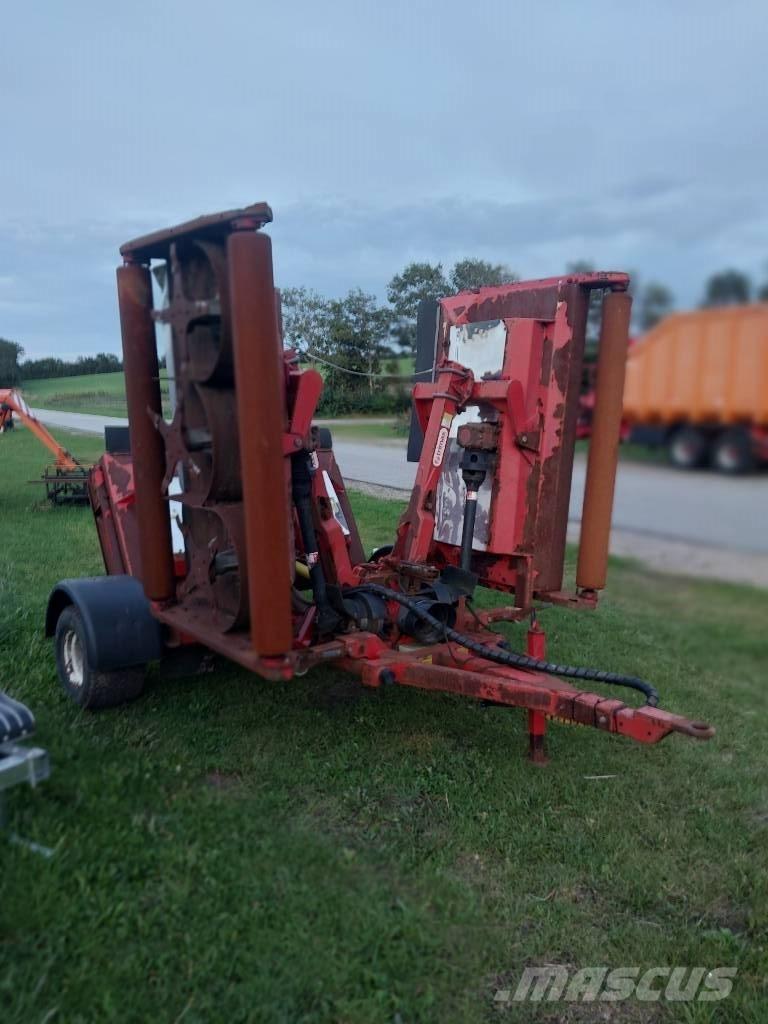 Trimax G2 493 DL Sekačky namontované a tažené