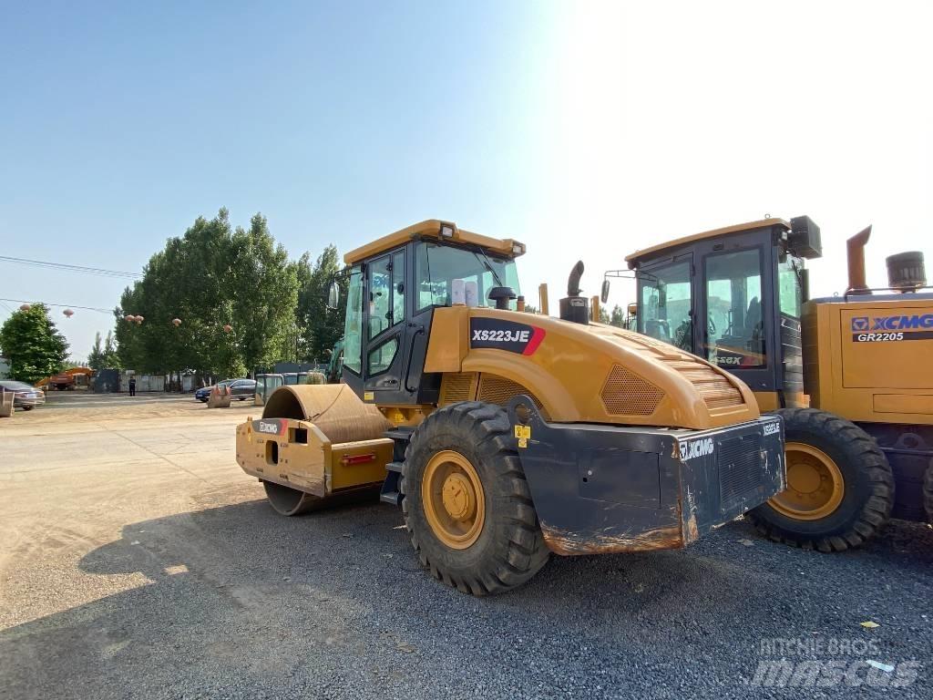 XCMG SX233JE Tahačové válce