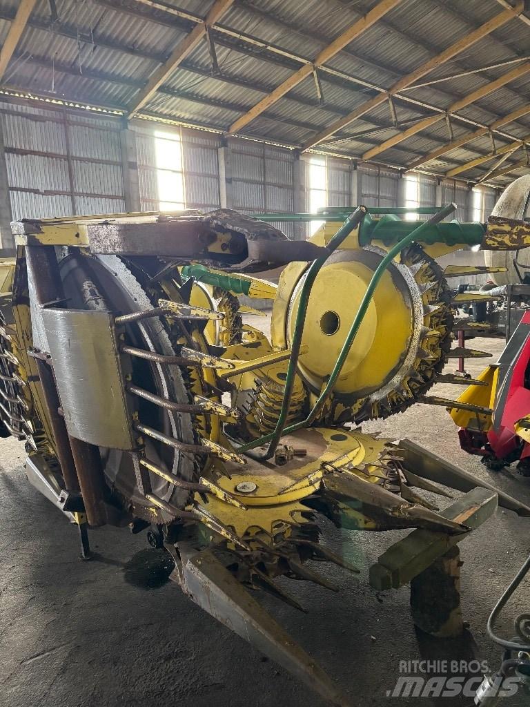 John Deere 7250 Sklízecí řezačka