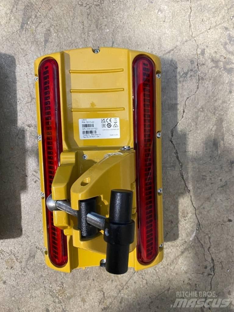 CAT LR410s Ostatní komponenty