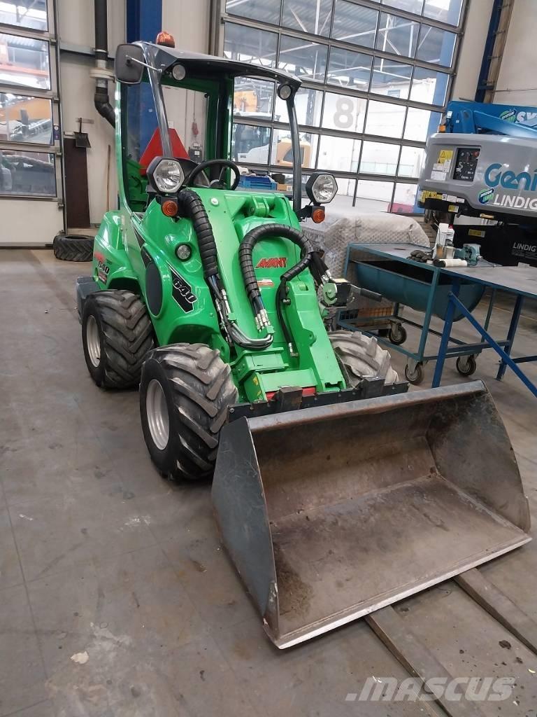 Avant 640 Smykem řízené nakladače