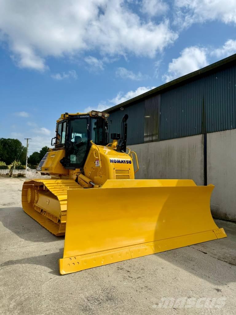 Komatsu D 61 PXi-24 Pásové dozery