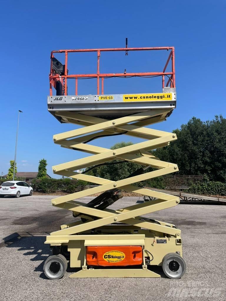 JLG 3246 ES Nůžková zvedací plošina