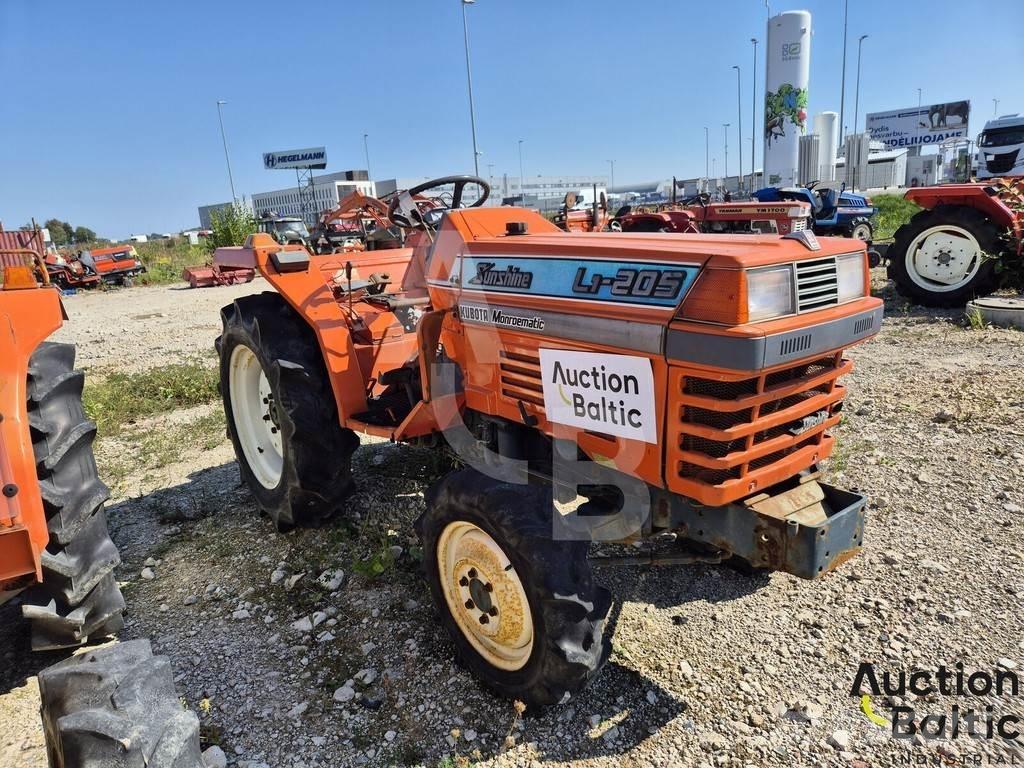 Kubota L1-205D Traktory