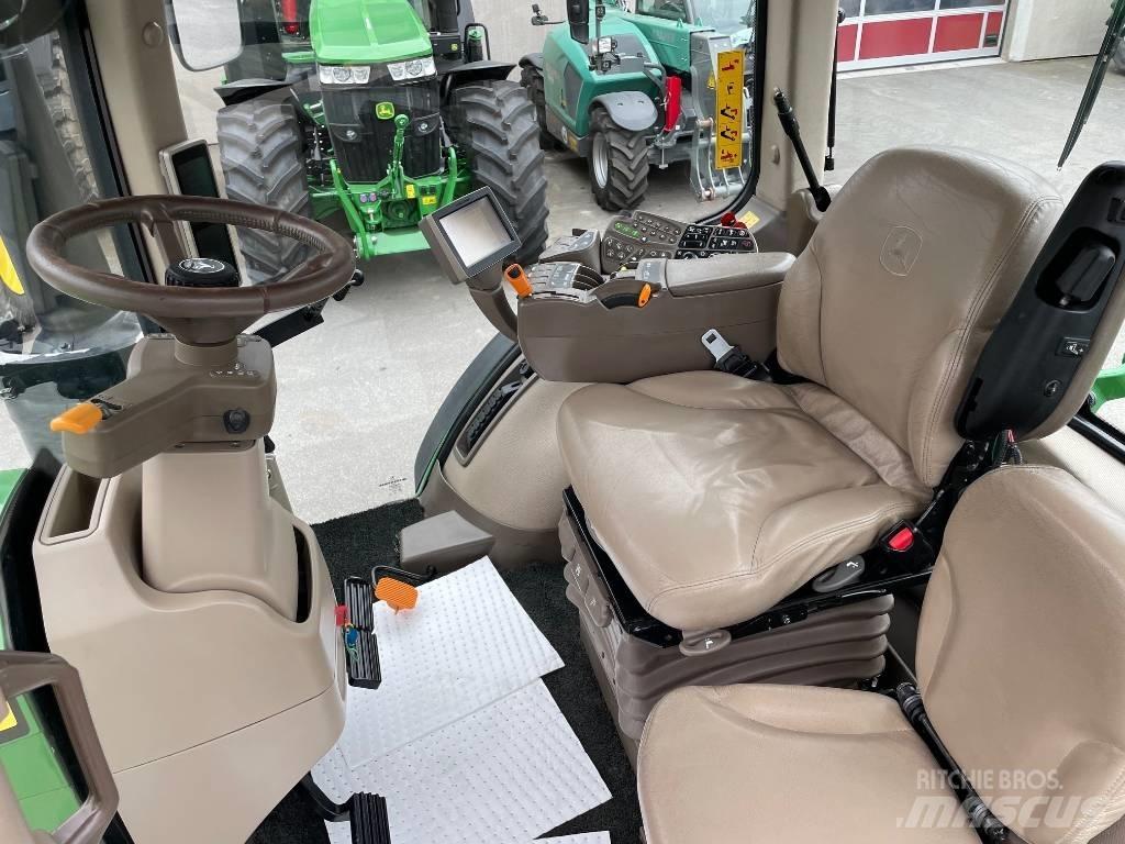 John Deere 8360 R Traktory