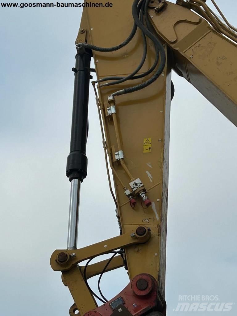 CAT 326 F LN Pásová rýpadla