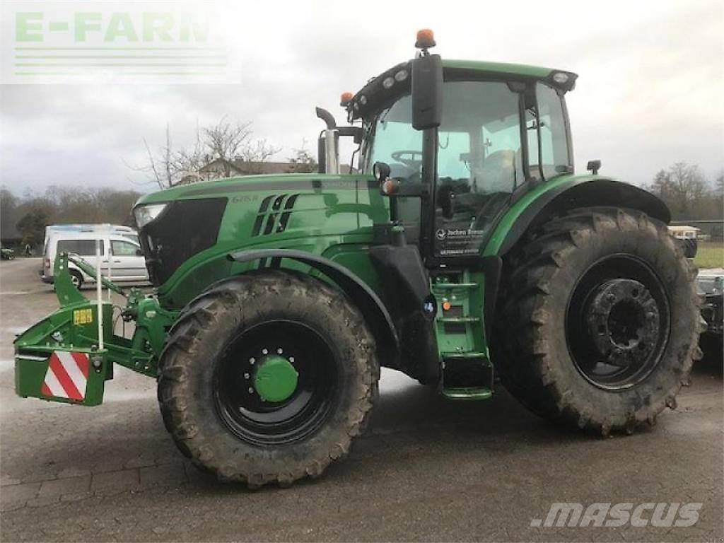 John Deere 6215r Traktory
