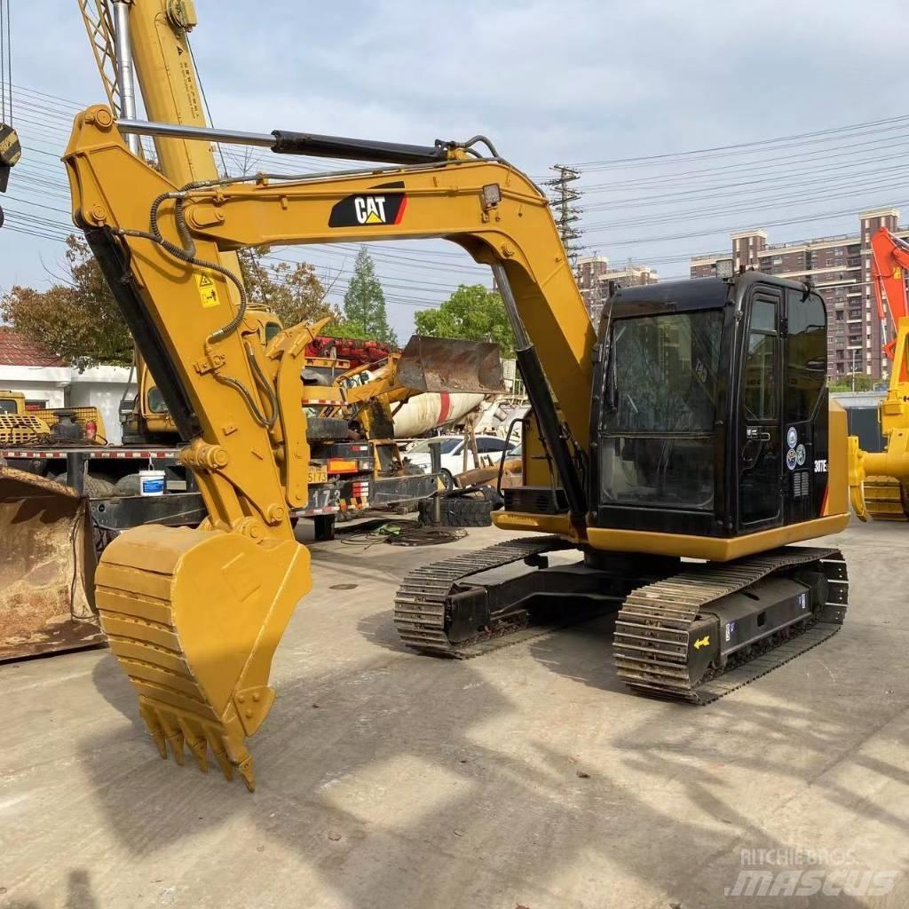 CAT 307 Midi rýpadla 7t - 12t