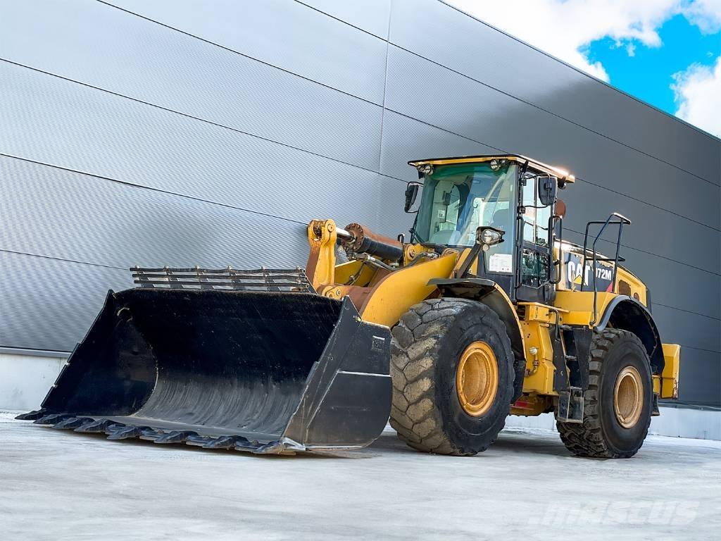 CAT 972M Kolové nakladače