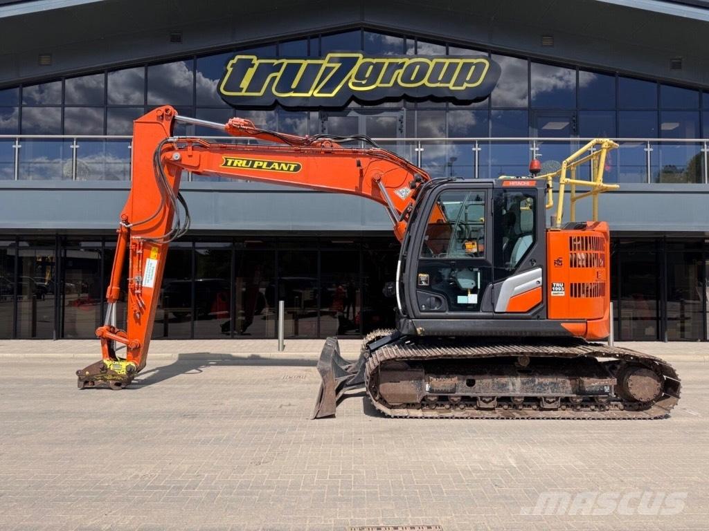 Hitachi ZX135USBL-7 Pásová rýpadla