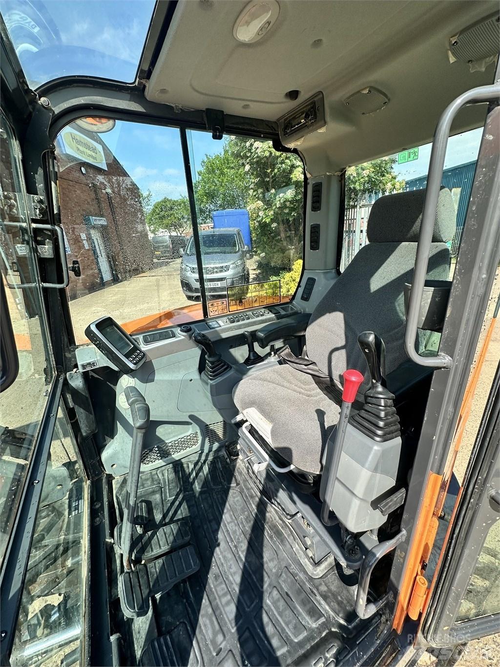 Doosan DX 63-3 Mini rýpadla < 7t