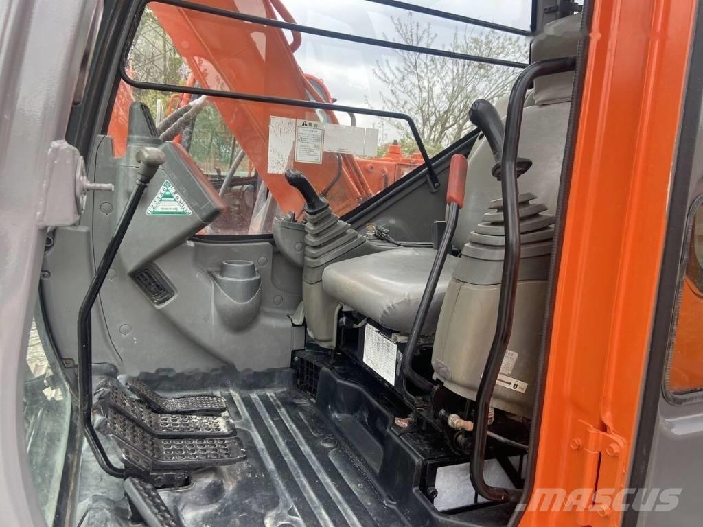 Hitachi ZX 80 Midi rýpadla 7t - 12t