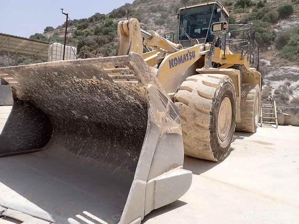 Komatsu WA600-8EO Kolové nakladače