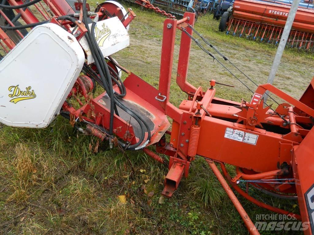 Deutz-Fahr HD300 Lis na hranaté balíky