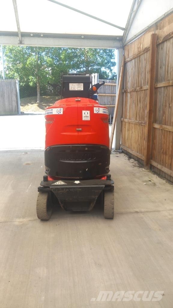 Manitou 100 VJR Vertikální sloupové výtahy