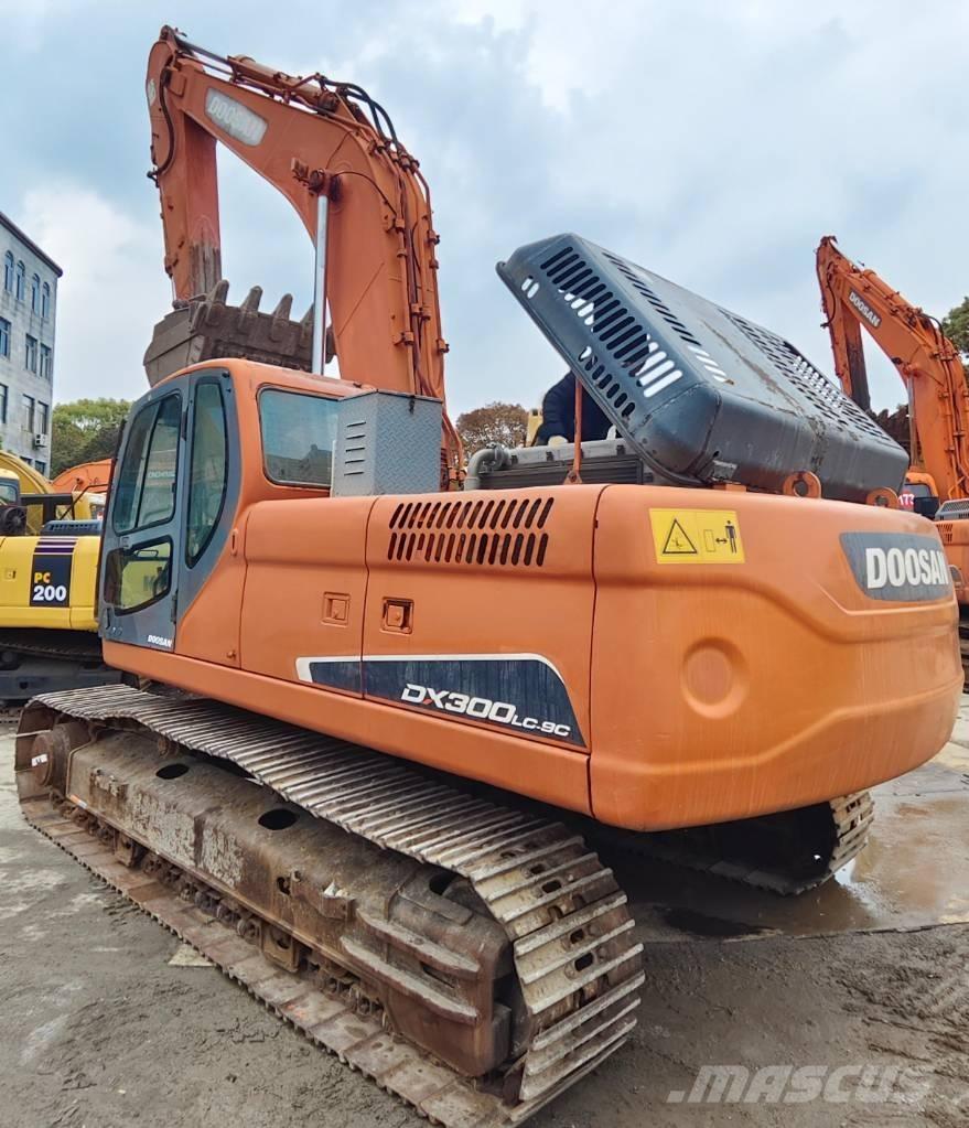 Doosan DX 300 LC Pásová rýpadla