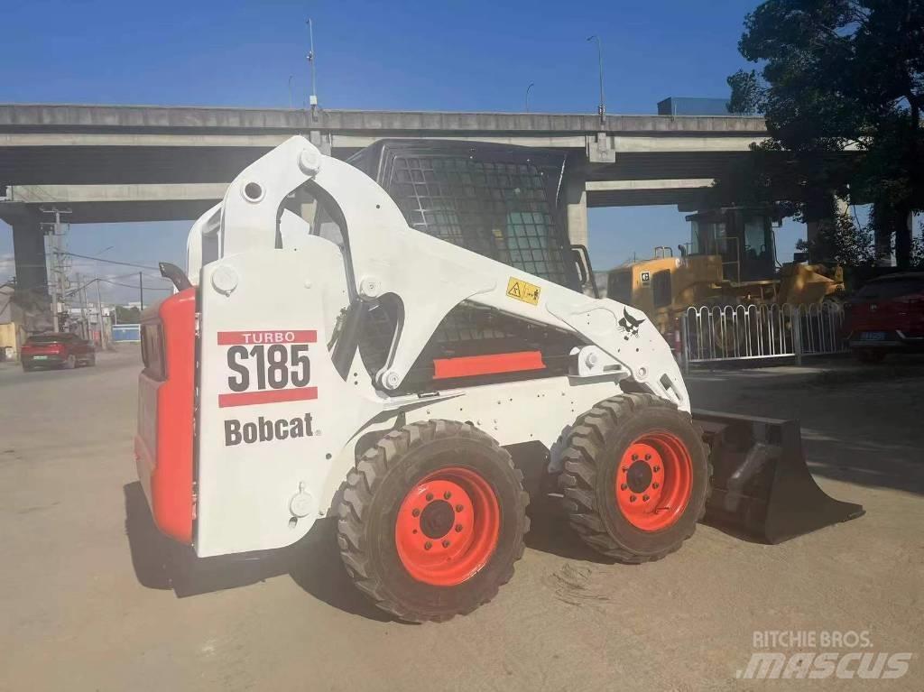 Bobcat S 185 Smykem řízené nakladače