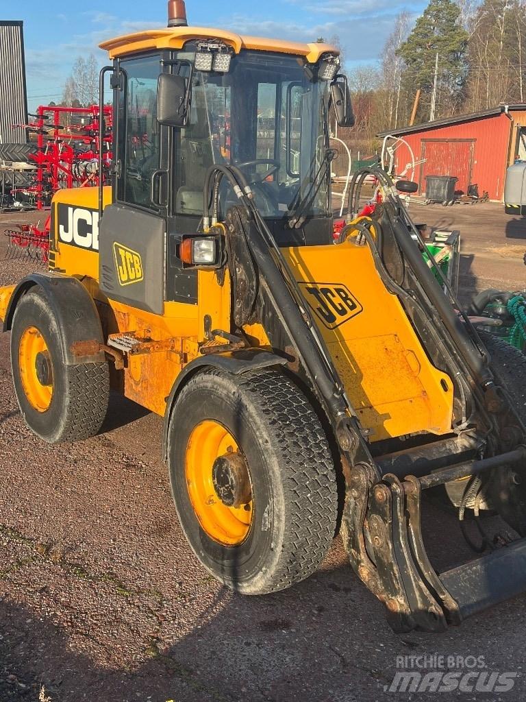 JCB 411 HT Kolové nakladače