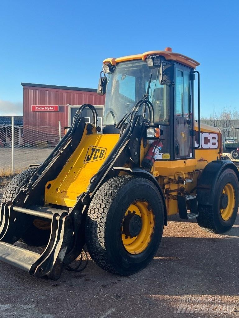 JCB 411 HT Kolové nakladače
