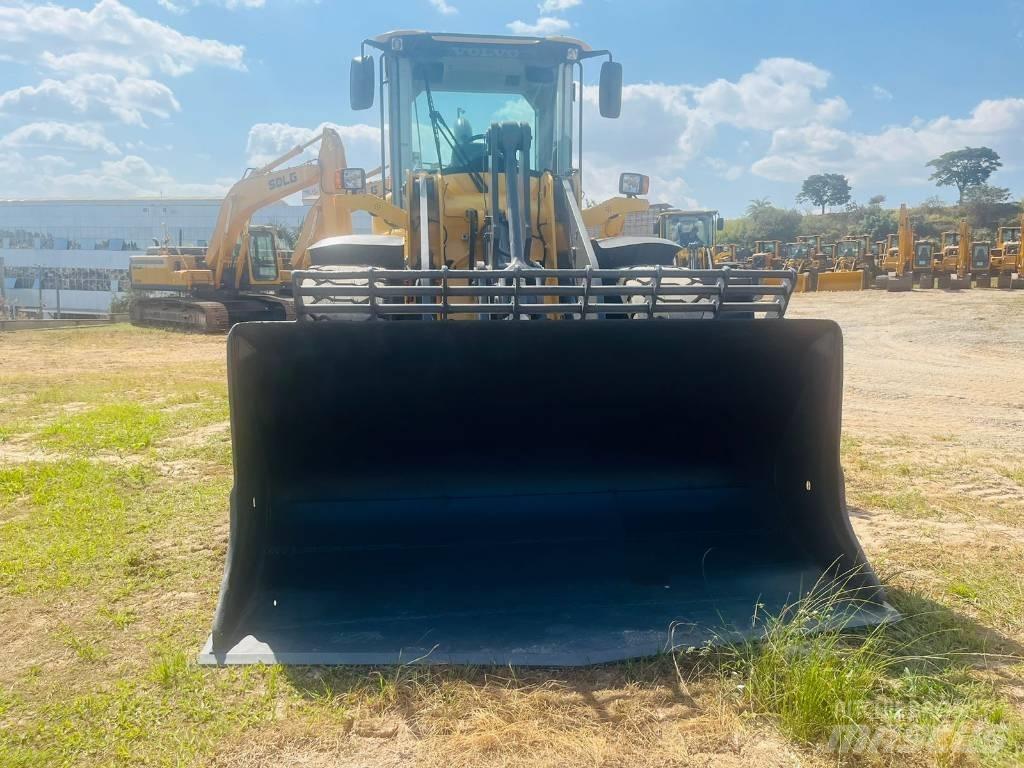 Volvo L 90 F Kolové nakladače