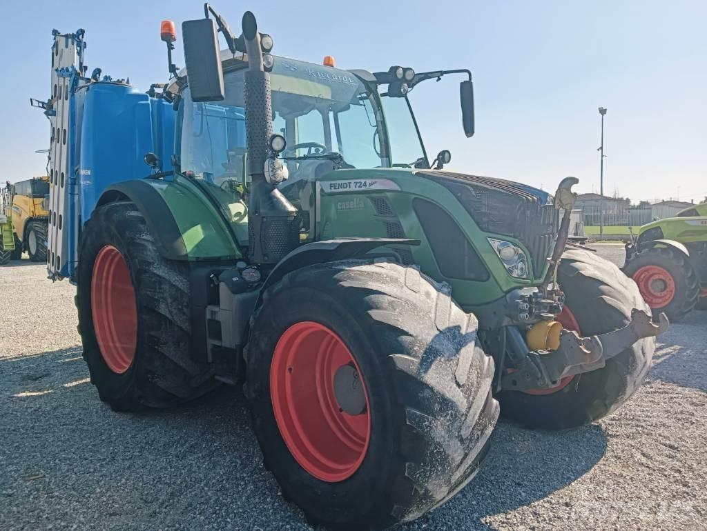 Fendt 724 Profi Plus Traktory