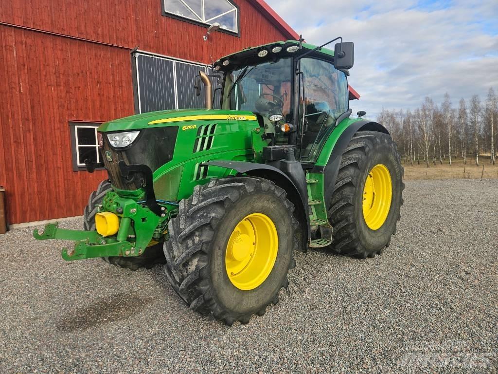 John Deere 6210 R Traktory
