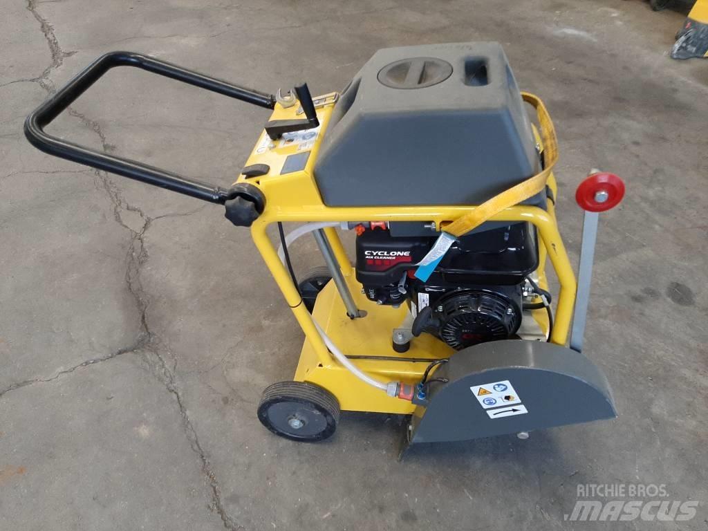 Wacker Neuson BFS735 Pily na beton a kámen