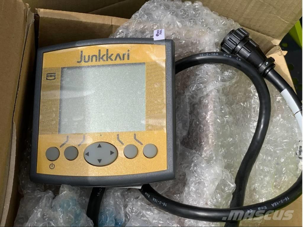 Junkkari M 400 Plus Mechanické secí stroje