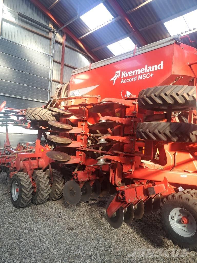  Såmaskine Kverneland Kombinované secí stroje