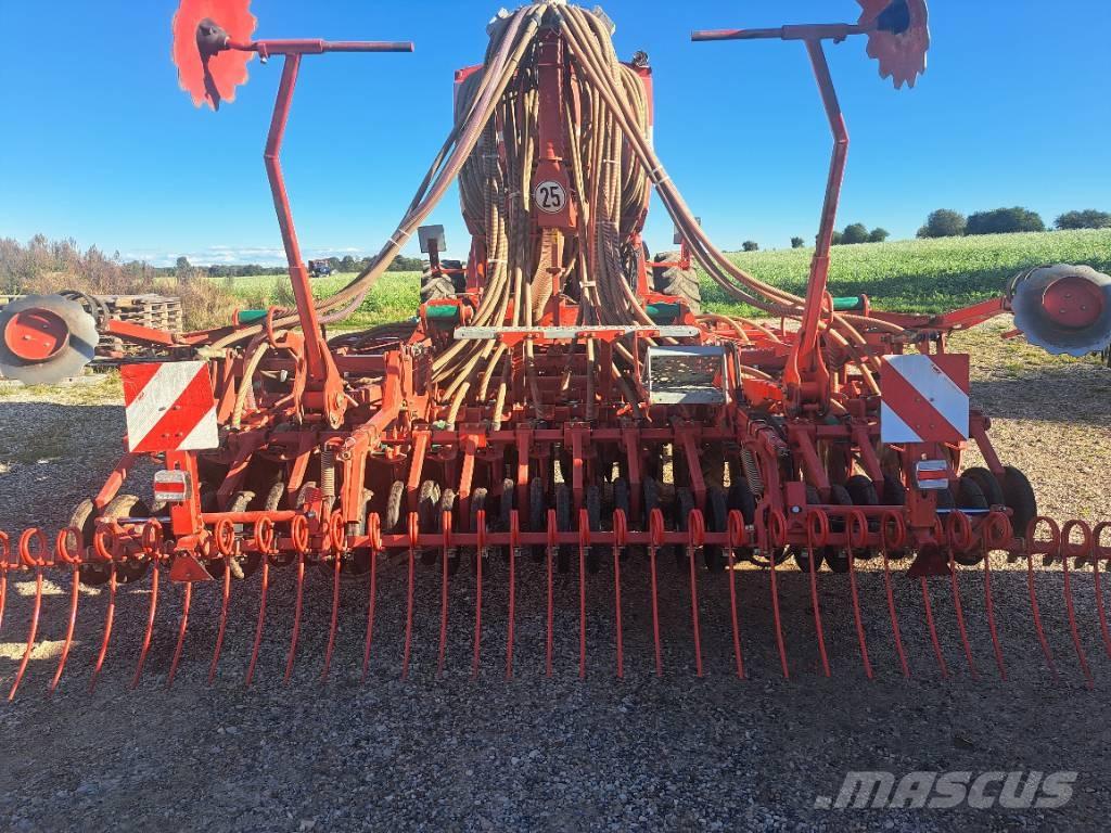  Såmaskine Kverneland Kombinované secí stroje